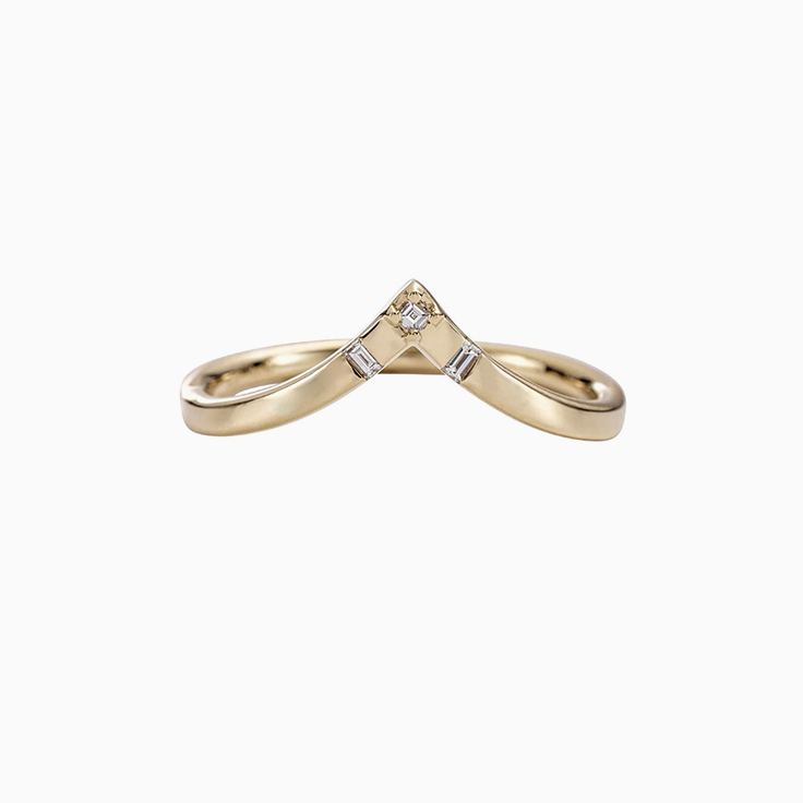 V shaped diamond wedding ring