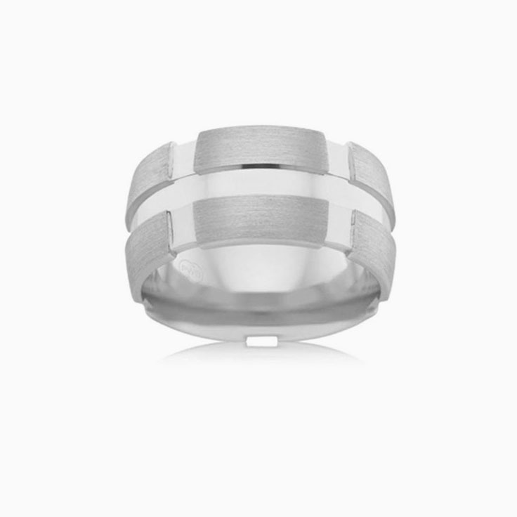 Centre Grooved Mens Ring B4309
