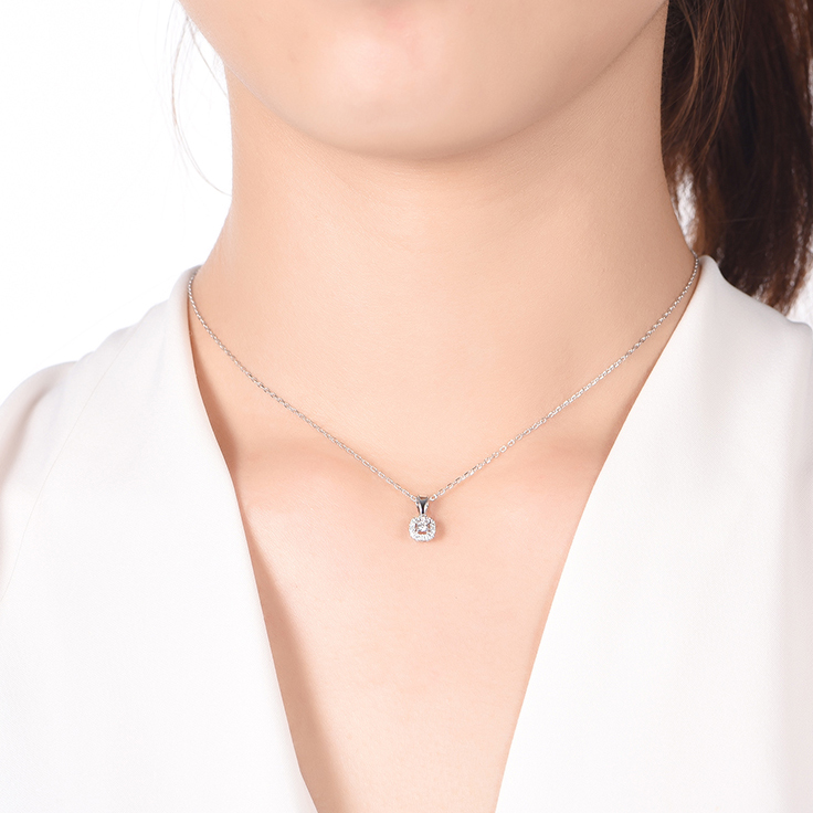 Cushion halo pendant