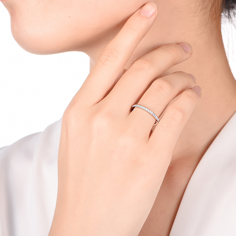 Fine Diamond Wedding Ring