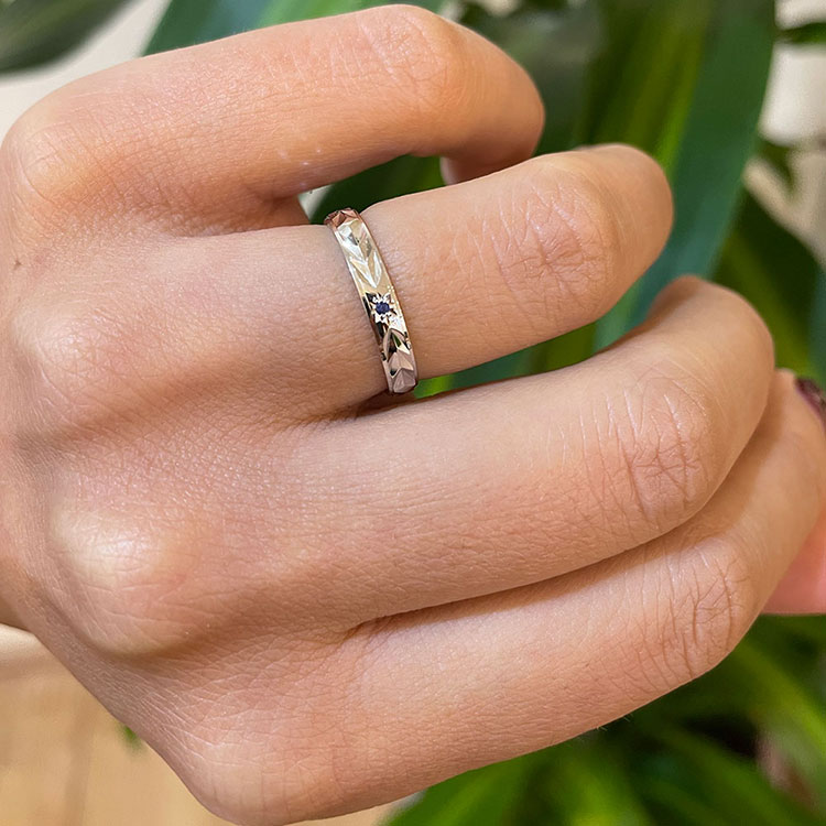 Drop set sapphire ring HR427